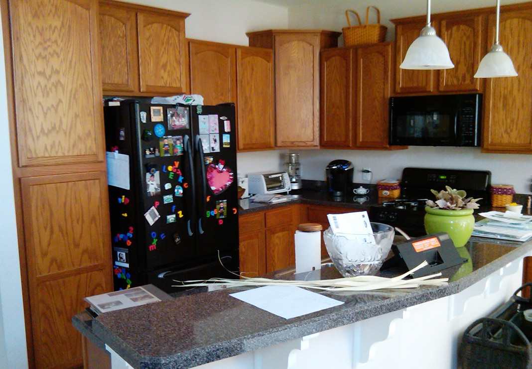 kitchen before photo