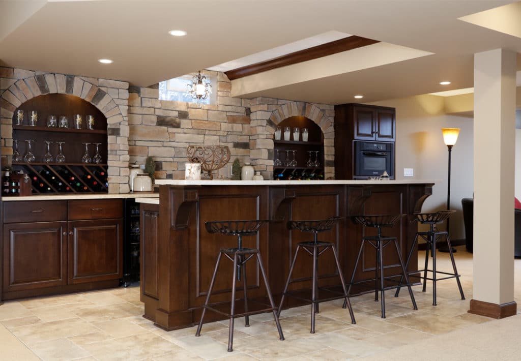 Basement Bar With Stonework Backsplash