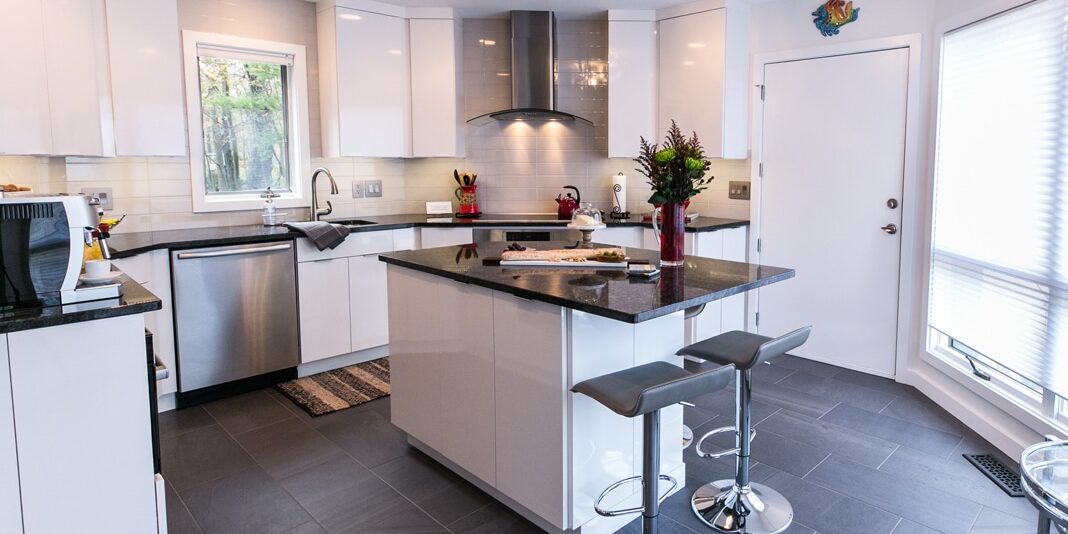 Modern Kitchen with Island