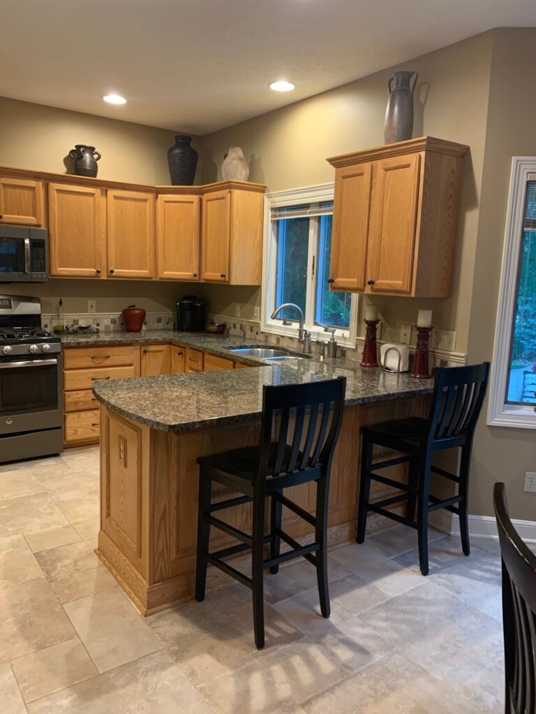 Kitchen before remodeling